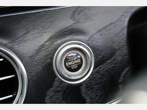 Mercedes-Benz E Class E 300 DE AMG LINE PREMIUM 15