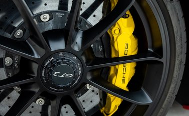 Porsche 911 GT3 (991.2) 27
