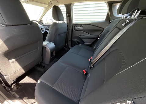 Nissan Qashqai DIG-T ACENTA PREMIUM DCT MHEV 14