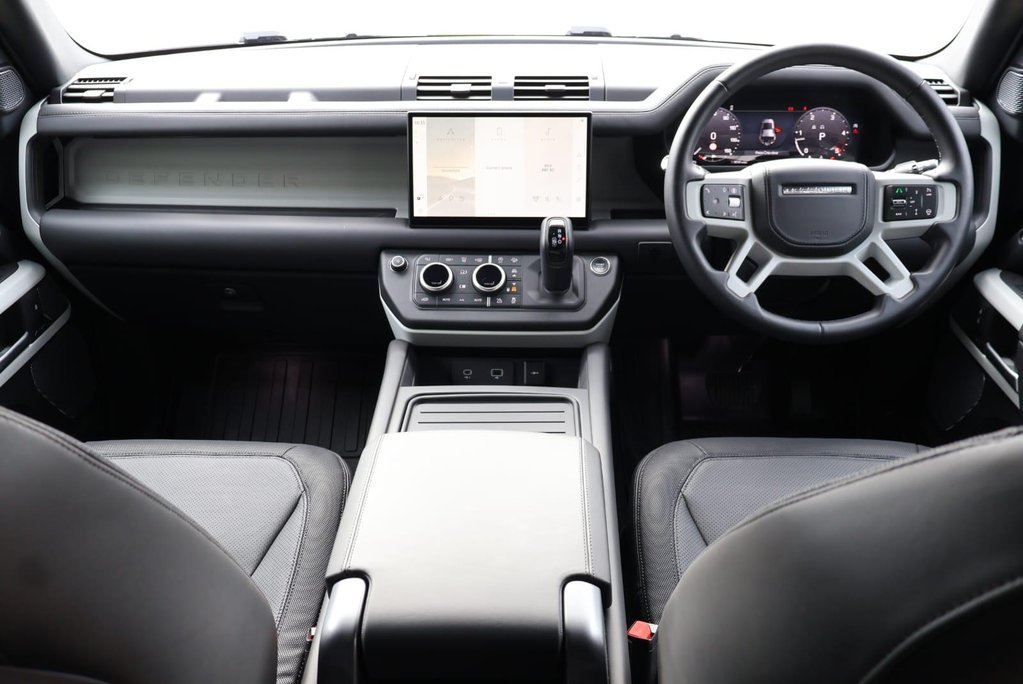 Land Rover Defender 110 D300 HARD TOP X-DYNAMIC HSE URBAN REAR SEAT CONVERSION STYLED BY SEEKER 28