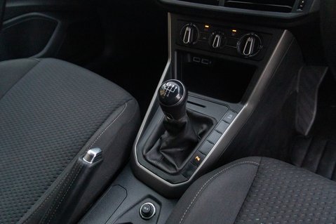 Volkswagen Polo MATCH TSI 32