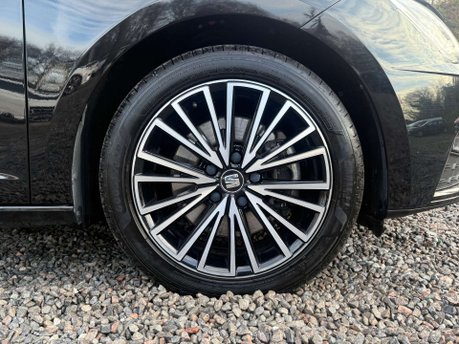SEAT Leon 2.0 Leon Xcellence Luxury TSi Semi-Auto 5dr 10