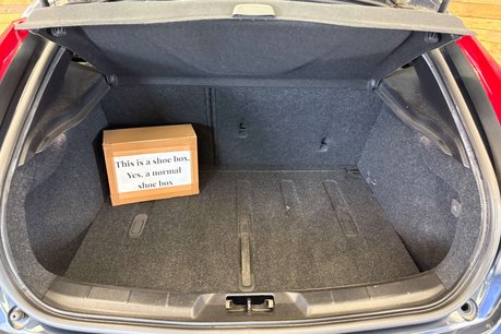 Volvo V40 1.6 T4 SE Lux Nav Hatchback 5dr Petrol Powershift Euro 5 (s/s) (180 ps) 63