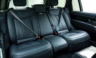 Land Rover Range Rover P530 Autobiography LWB 12
