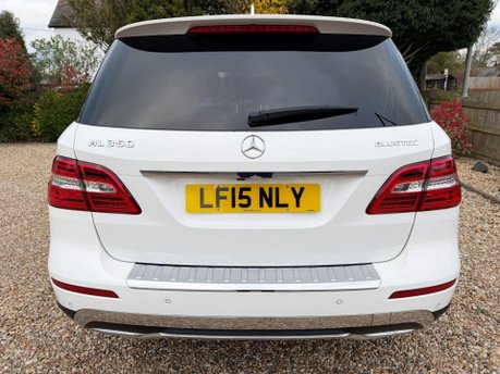 Mercedes-Benz M Class 3.0 ML350 V6 BlueTEC SE (Executive) G-Tronic 4WD Euro 6 (s/s) 5dr 11