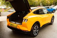 Ford Mustang Mach-E BASE 44