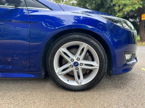 Ford Focus ZETEC S 24