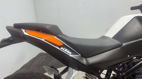 KTM Duke 2016 9K MOT JUNE 2027 200CC NAKED BIKE 28