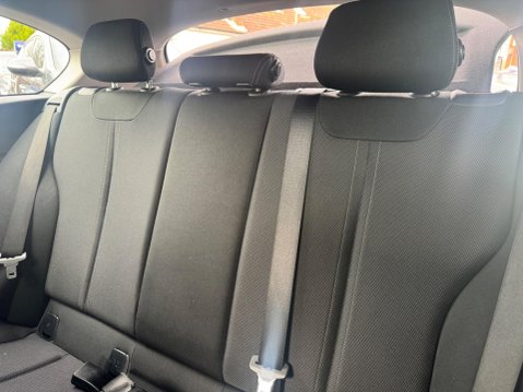 BMW 1 Series 1.5 118i Sport Euro 6 (s/s) 3dr 29