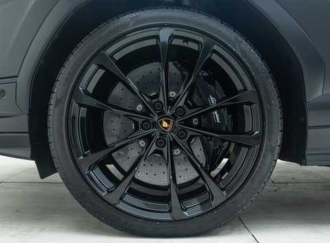 Lamborghini Urus S 30