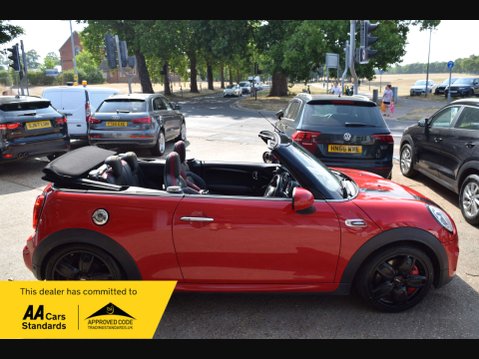 Mini Convertible 2.0 John Cooper Works 2dr 2