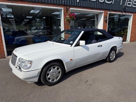 Mercedes-Benz E Class 3.2 E320 Cabriolet 2dr Petrol Automatic (217 bhp) 36