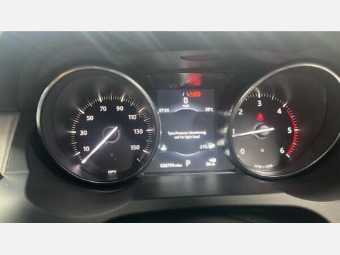 Land Rover Range Rover Evoque 2.0 TD4 SE Auto 4WD Euro 6 (s/s) 5dr 9