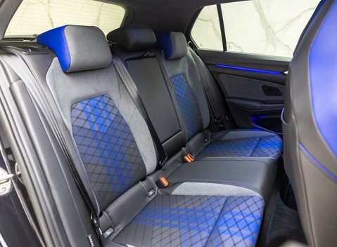 Volkswagen Golf R TSI 4MOTION 21