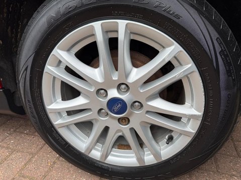 Ford Focus 1.0T EcoBoost Titanium Euro 5 (s/s) 5dr 21