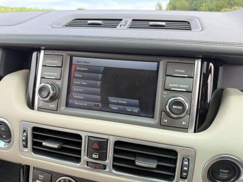 Land Rover Range Rover TDV8 VOGUE 20