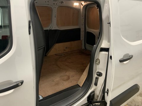 Peugeot Partner BLUEHDI PROFESSIONAL PREMIUM PLUS L1 21