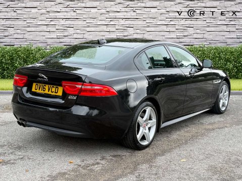 Jaguar XE 2.0 XE R-Sport D AWD Auto 4WD 4dr 7