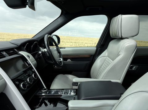 Land Rover Discovery TD6 HSE LUXURY 41