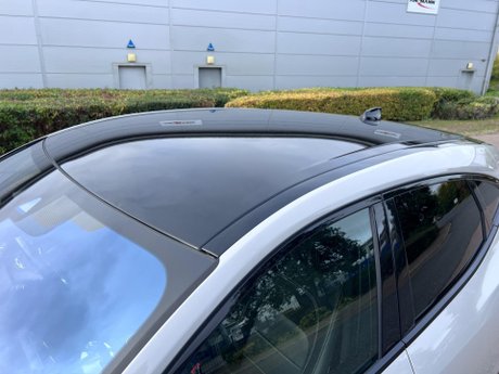 Jaguar E-Pace 2.0 D240 R-Dynamic HSE Auto AWD Euro 6 (s/s) 5dr 14