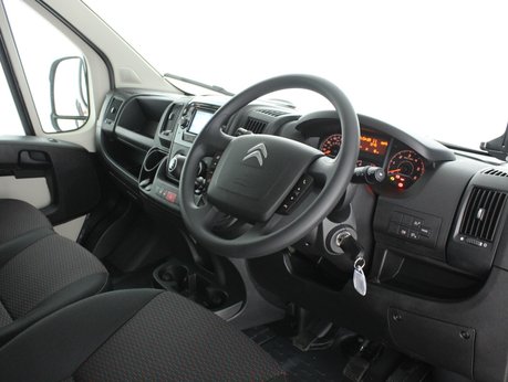 Citroen Relay 2.2 BlueHDi L3H2 Van 140ps Enterprise 3
