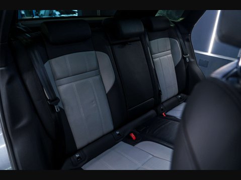 Land Rover Range Rover Evoque 2.0 D200 MHEV Edition SUV 5dr Diesel Auto 4WD Euro 6 (s/s) (204 ps) 29