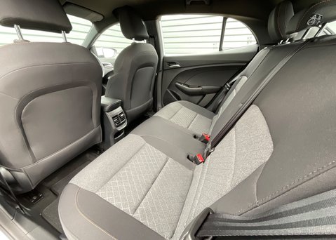 MG MG3 1.5 HYBRID+ SE 12