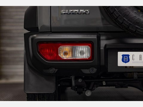 Suzuki Jimny Sierra ALLGrip SUV 1.5 Euro 6 (101 ps) 81