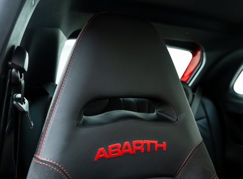 Abarth 695 Tributo Ferrari 14