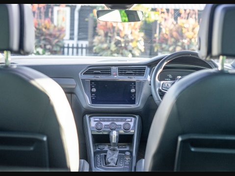 Volkswagen Tiguan 2.0 Tiguan SEL TSi 4Motion Semi-Auto 4WD 5dr 12