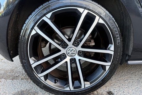 Volkswagen Golf GTD -TWO OWNERS -£20 ROAD TAX -9 SERVICES - ORIGINAL & UNMODIFIED -KEYLESS 50