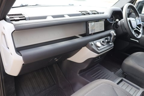 Land Rover Defender 110 250 HARD TOP HUGE SPEC OUTSTANDING EXAMPLE  21