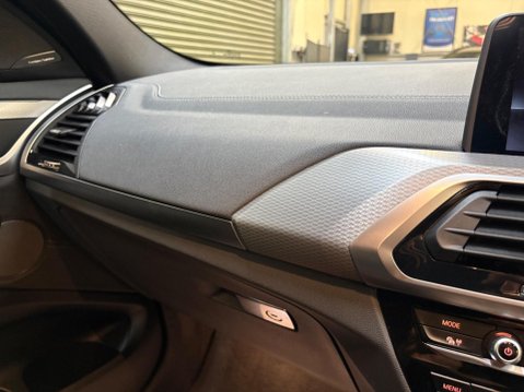 BMW X4 3.0 M40i SUV 5dr Petrol Auto xDrive Euro 6 (s/s) (360 ps) 25