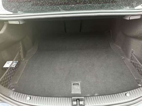 Mercedes-Benz C Class 2.1 C220d AMG Line Saloon 4dr Diesel 7G-Tronic+ Euro 6 (s/s) (170 ps) 12