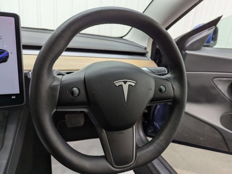 Tesla Model 3 Model 3 Long Range AWD 4WD 4dr 77