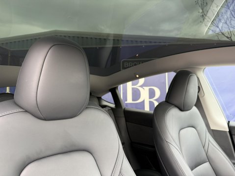 Tesla Model Y (Dual Motor) Long Range SUV 5dr Electric Auto 4WDE (384 bhp) 46