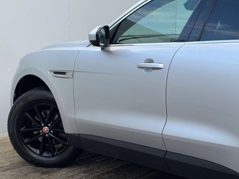 Jaguar F-Pace 2.0 F-PACE Prestige AWD D Auto 4WD 5dr 55