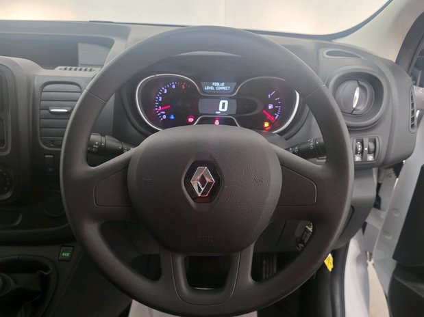 Renault Trafic TRAFIC SWB DIESEL dCi 145 High Roof Business Fridge Van 4