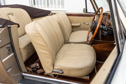 Alvis TE21 DHC 22