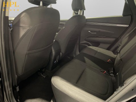 Hyundai TUCSON 1.6 T-GDi 13.8kWh Premium SUV 5dr Petrol Plug-in Hybrid Auto 4WD Euro 6 (s/ 20