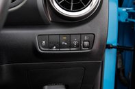 Hyundai KONA PREMIUM 17