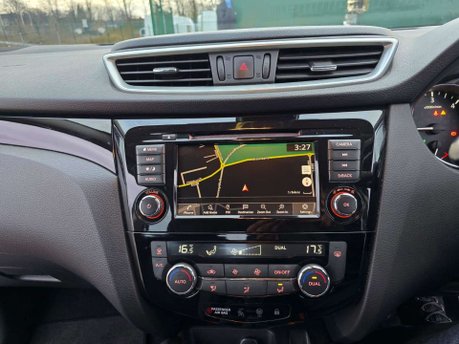 Nissan Qashqai 1.5 dCi Acenta Premium Euro 6 (s/s) 5dr 38