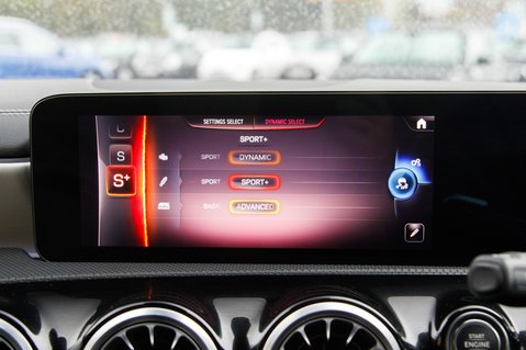 Mercedes-Benz A Class AMG A 35 4MATIC PREMIUM 39