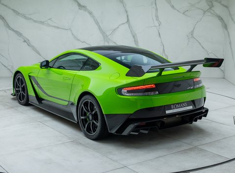 Aston Martin Vantage GT12 9