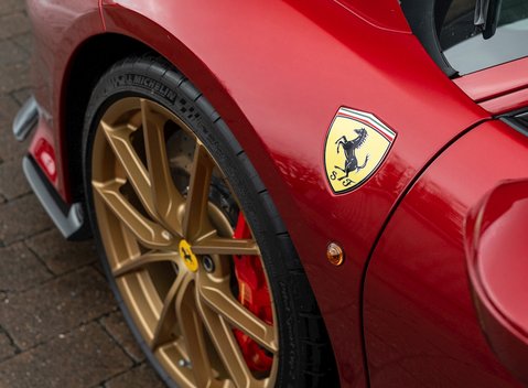 Ferrari 488 Pista 24