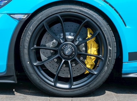 Porsche 911 GT3 RS (991.2) 10