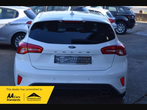 Ford Focus 1.0 Focus ST-Line X 5dr 4