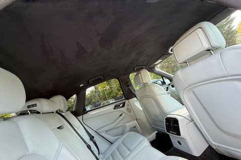 Porsche Macan TURBO PDK - TWO OWNERS -LANE ASSIST -20 INCH ALLOYS -APPLE CAR PLAY 33
