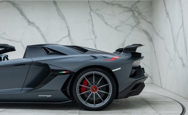 Lamborghini Aventador SVJ LP 770-4 ROADSTER 53