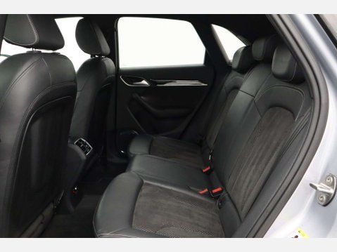 Audi Q3 1.4 TFSI CoD Black Edition SUV 5dr Petrol Manual Euro 6 (s/s) (150 ps) 31